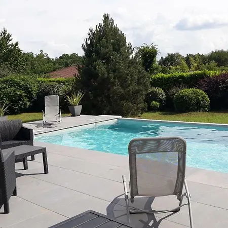 Calme Avec Piscine - L'echappee Belle منزل للإقامة Cavagnac